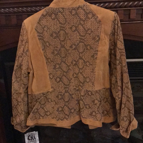 Leather jacket, looks like snake .fully lined - Picture 3 of 3